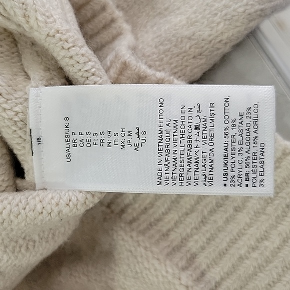 Amazon Essentials Men's Long-Sleeve Soft Touch Quarter-Zip Sweater - Picture 9 of 11